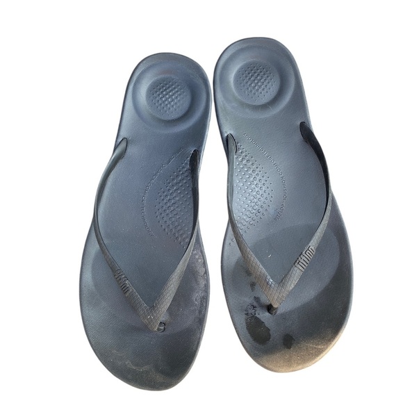 Fitflop Black  flip flop size 9 - Picture 1 of 5